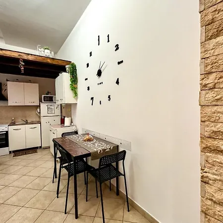 Balat Apartman *